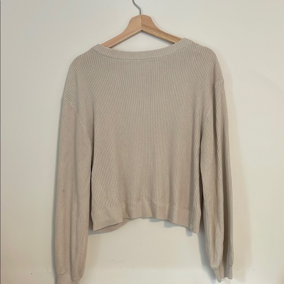 Lululemon Women's Cream Sweater - Picture 3 of 4